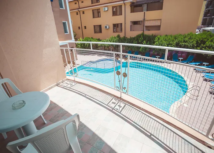 Hotel apartamentowy Bahami 3*