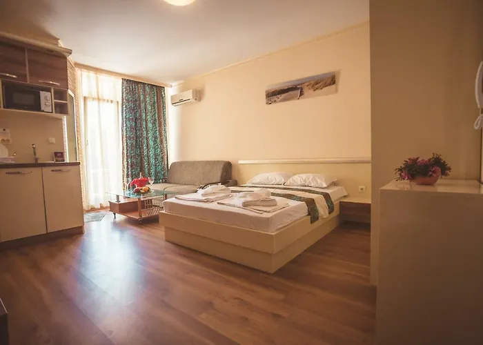 Bahami Apartmanhotel