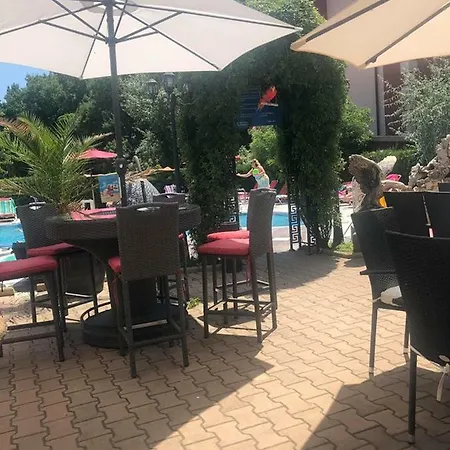 Aparthotel Bahami