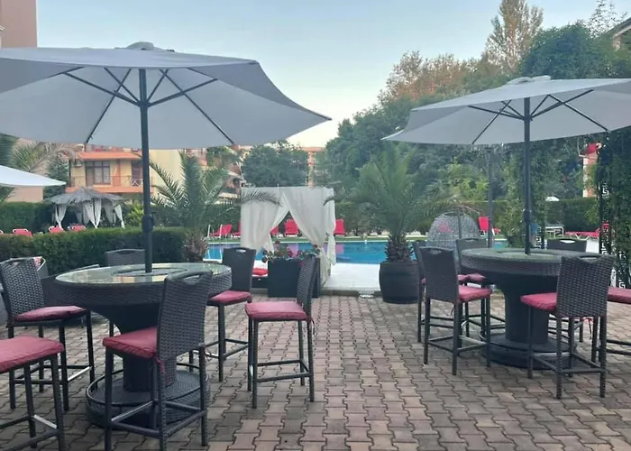 Bahami Apartmanhotel 3*