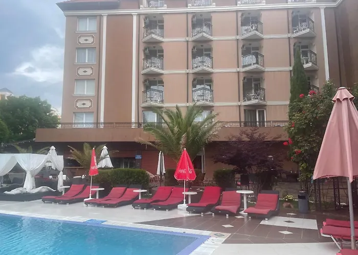 Apartmanhotel Bahami 3*