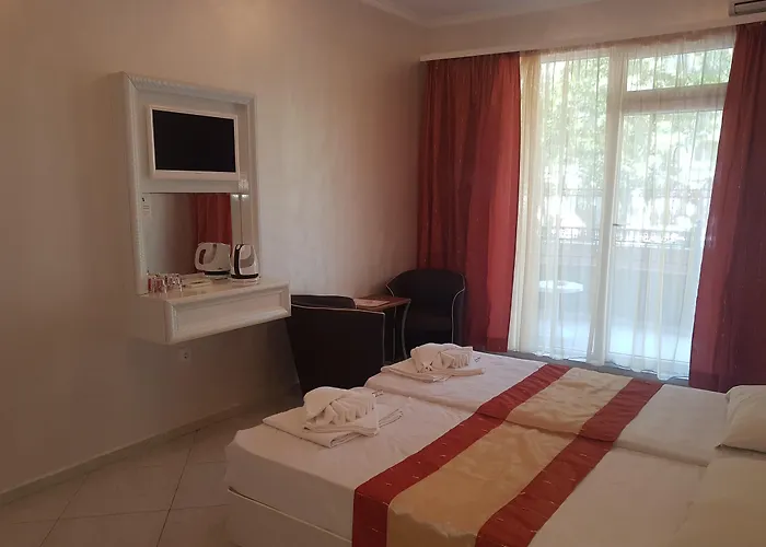 Apartmanhotel Bahami 3*