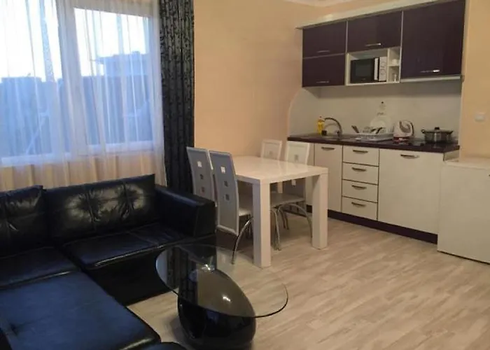 Apartmanhotel Bahami 3*