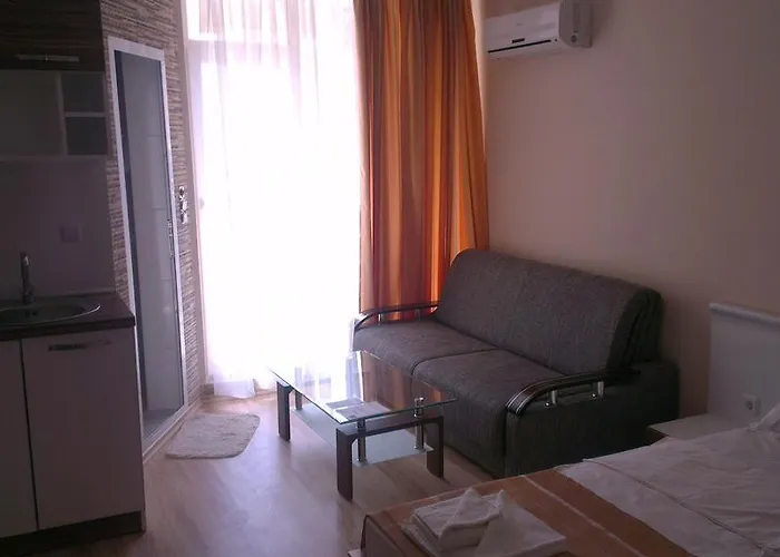 Bahami Apartmanhotel 3*