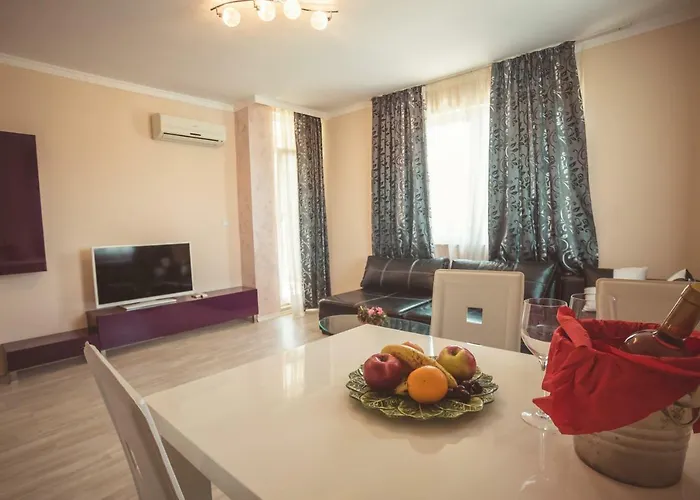 Bahami Apartmanhotel Napospart